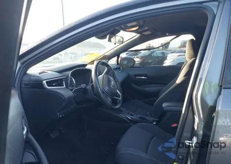 2021 Toyota Corolla Se z USA, uszkodzony, nr VIN JTND4MBE3M3108389